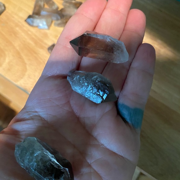 3 smoky quartz points - Picture 3 of 3